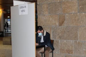 Lista M. “Presidente eleito deve representar a comunidade e não 20% dos alunos"