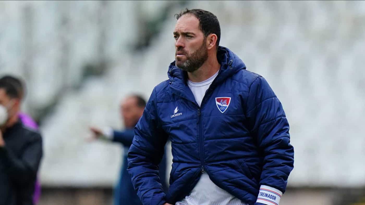 “É importante que a equipa possa avançar mais do que recua”