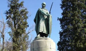 Já foi reposta a espada original de D. Afonso Henriques