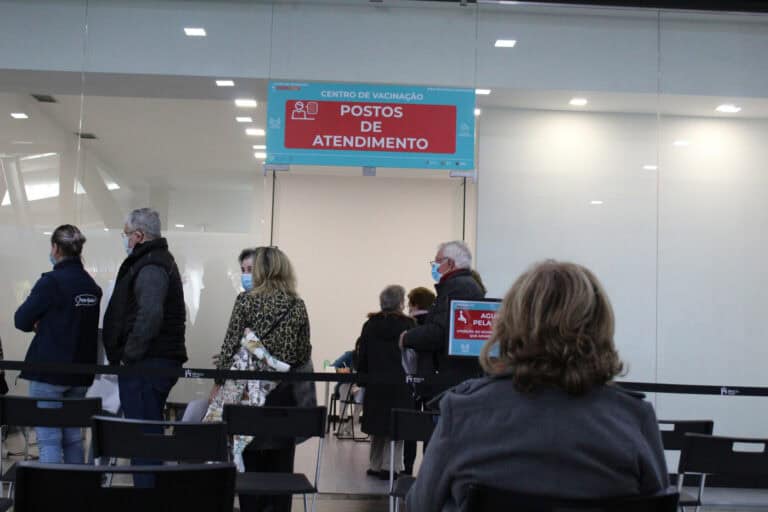 Localização do novo centro de vacinação de Braga não gera consenso entre os utentes