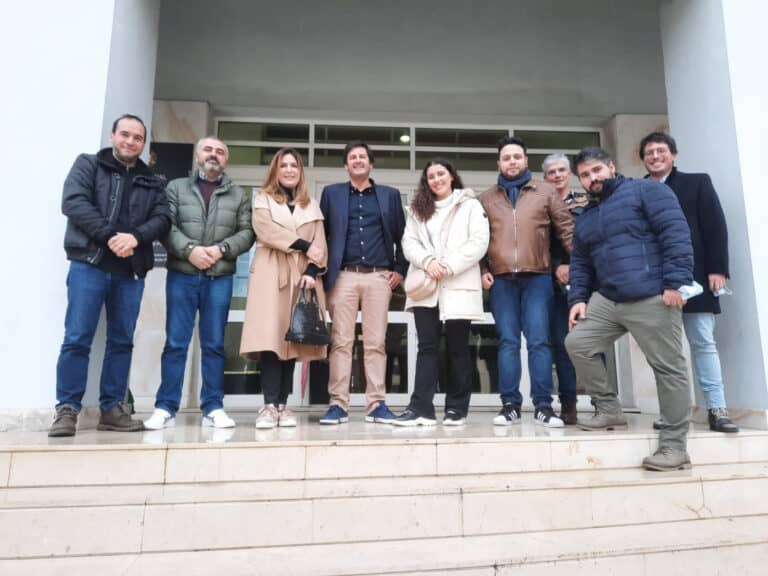 IL quer acabar com “políticas erradas” do PS