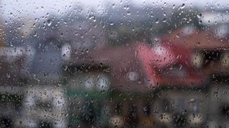 Previsão de chuva e trovoada, quase todo o país sob aviso amarelo&nbsp;