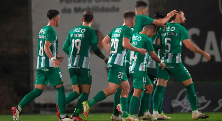 Surto no plantel Rio Ave com mais de uma dezena casos positivos