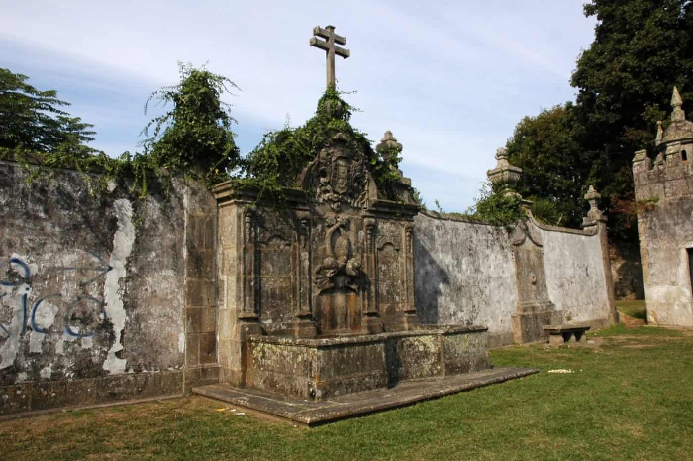 PS sugere requalificação e classificação do Fontanário da Rua Andrade Corvo