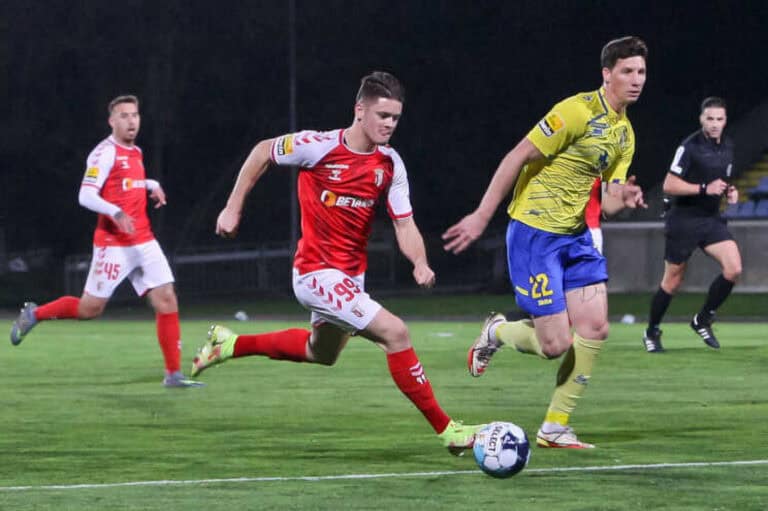 Vitinha testa positivo à Covid-19