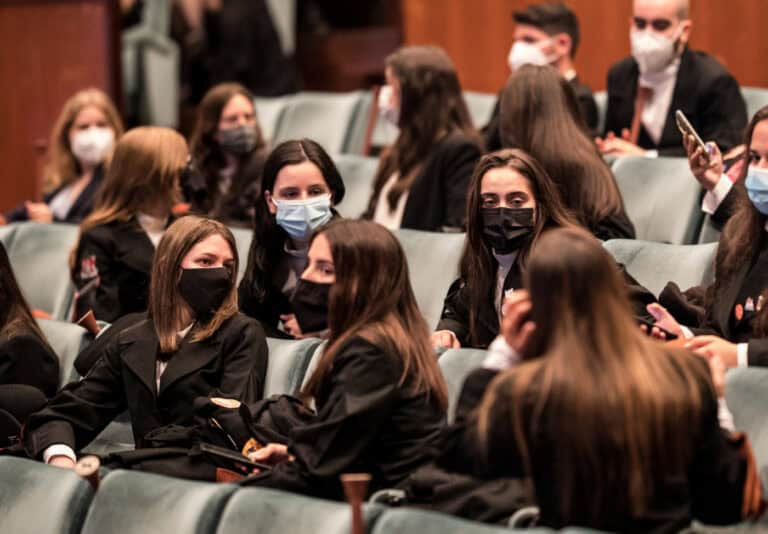 Alunos em isolamento ou infetados com covid-19 terão acesso a época especial