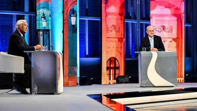 Rio quer resolver "fraca resposta" do SNS. Costa acusa-o de querer classe média a pagar saúde&nbsp;