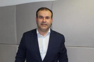 Aliança vai oferecer subvenções aos estudantes universitários carenciados