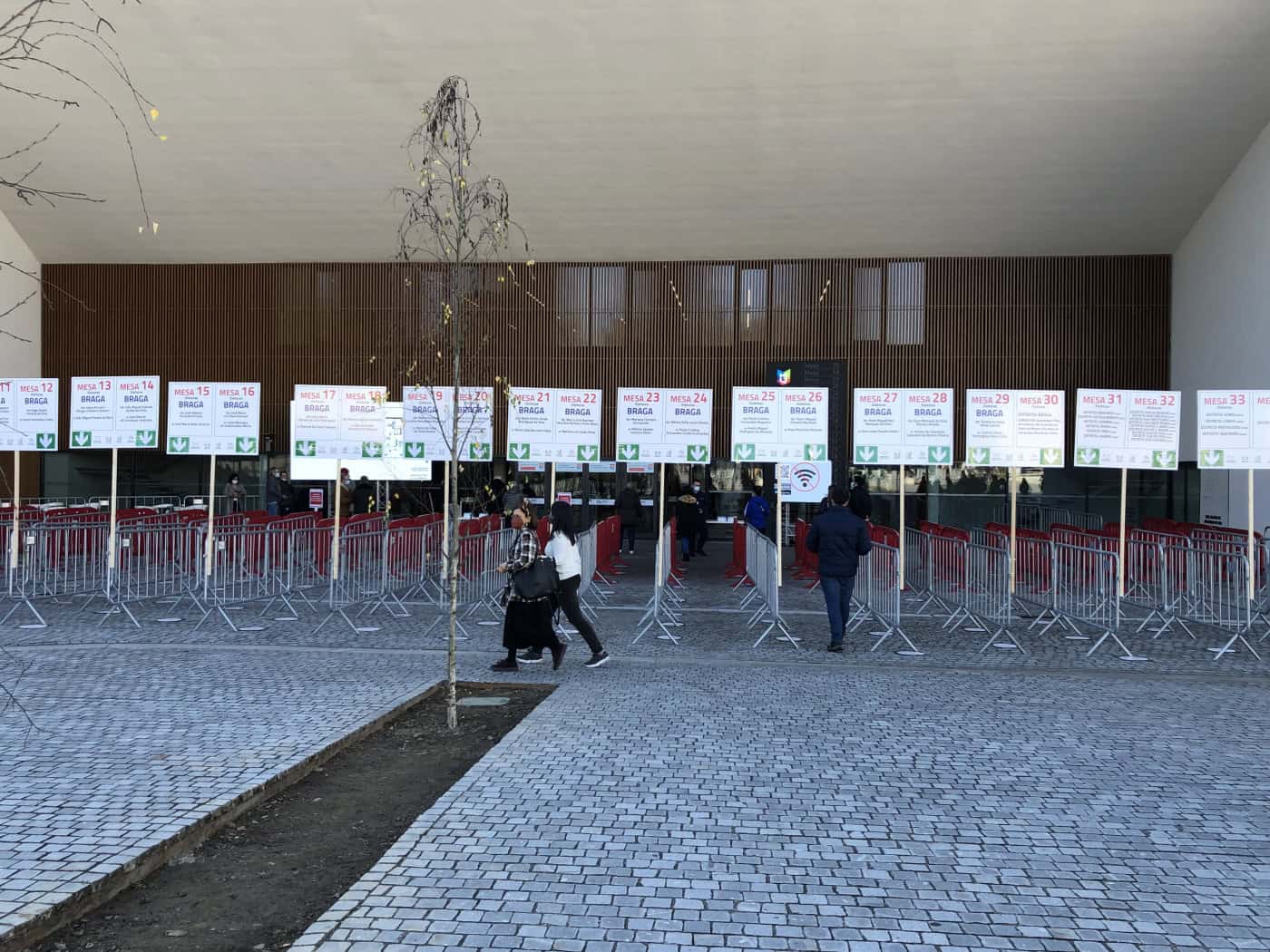 Voto antecipado decorre sem filas de espera em Braga