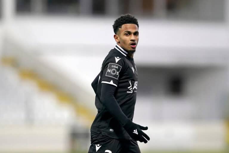 Sporting e Vitória SC terão chegado a acordo por Marcus Edwards