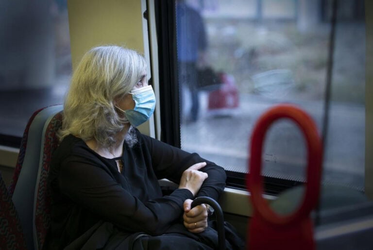 Novo máximo. Mais 65.706 infeções e 41 óbitos por covid-19