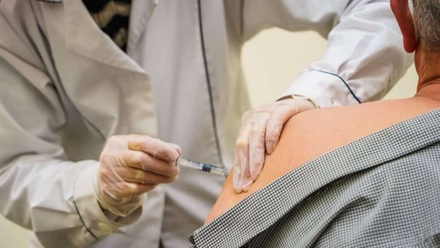 Covid-19. Mais de 4,9 milhões de pessoas com a dose de reforço