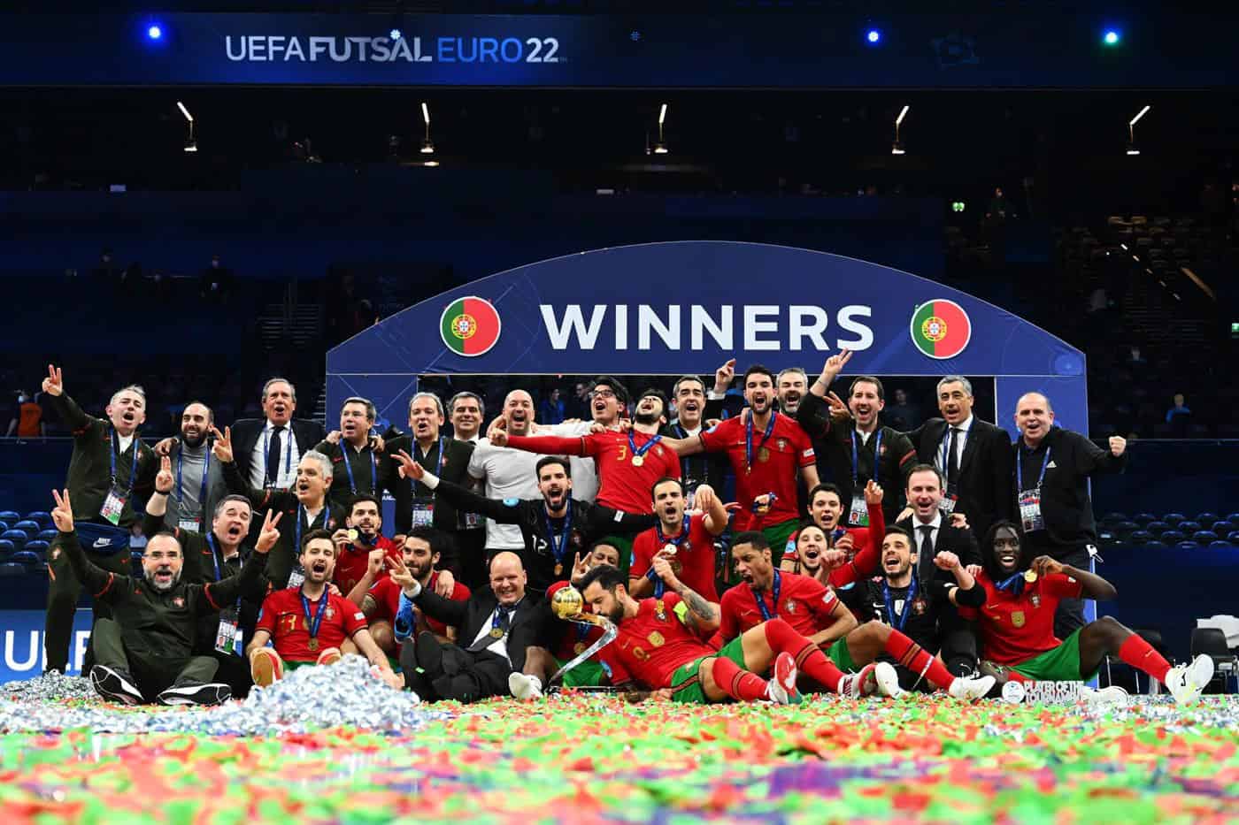 Portugal é bicampeão europeu de futsal