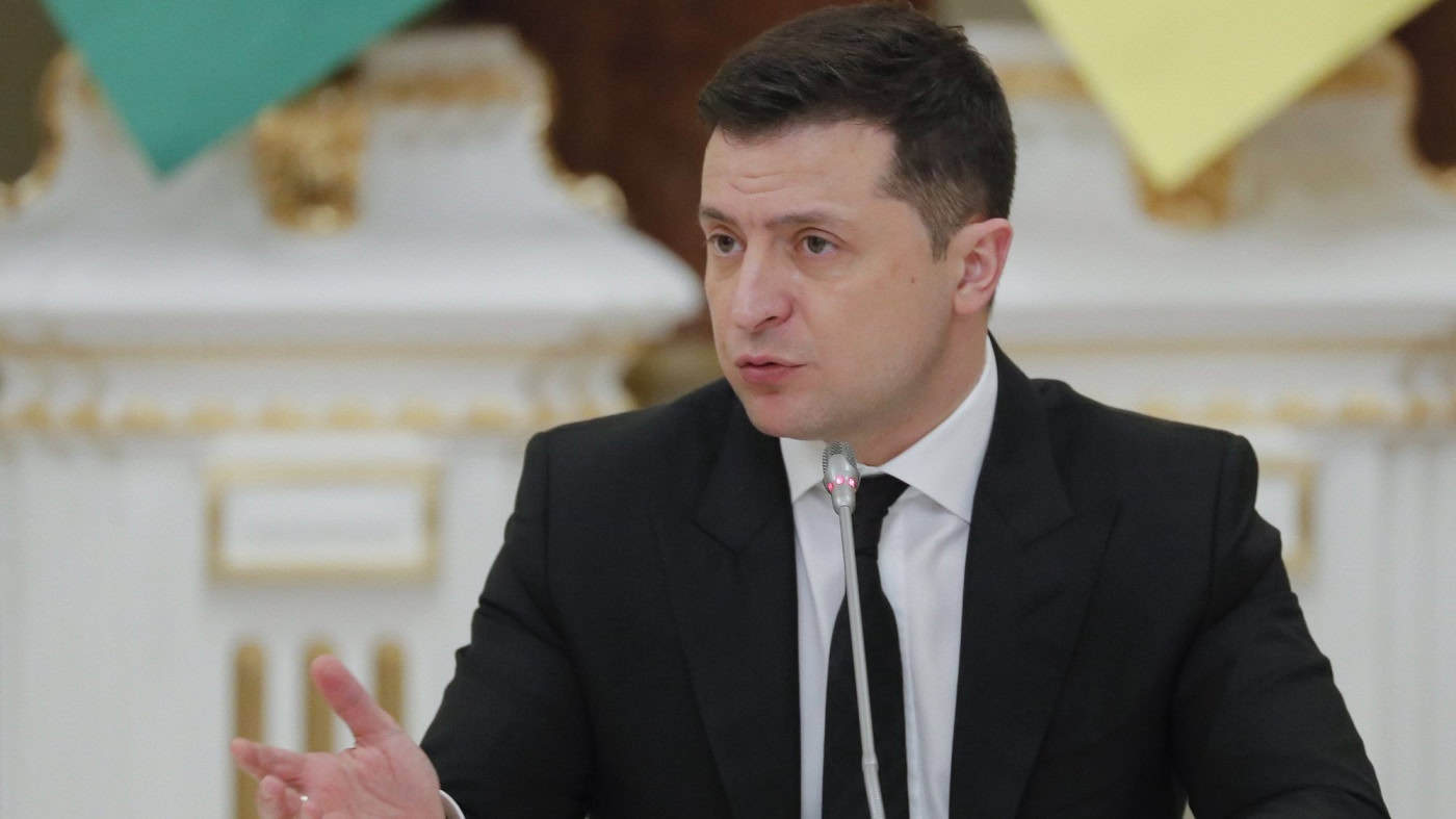 Presidente da Ucrânia pede “dia de união” após EUA avançarem com data de possível invasão russa