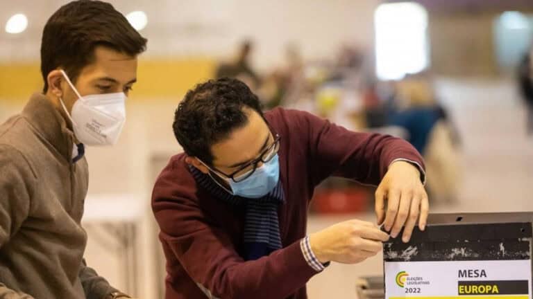Tribunal manda repetir voto dos emigrantes na Europa&nbsp;