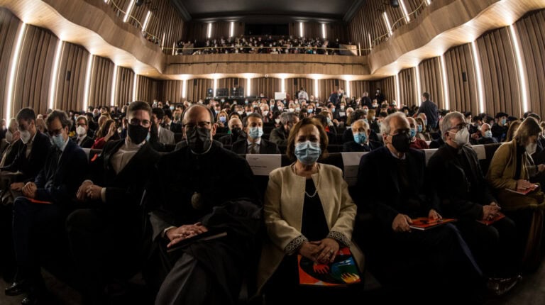 Novas infraestruturas, o desafio de duplicar alunos em Guimarães e críticas ao Governo Central