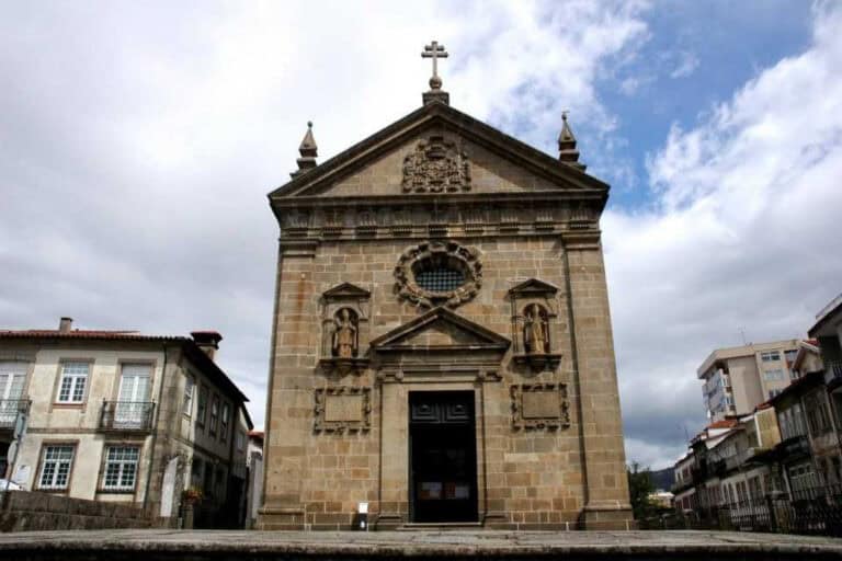 S. Victor realiza vigília pela Paz na Ucrânia e no Mundo