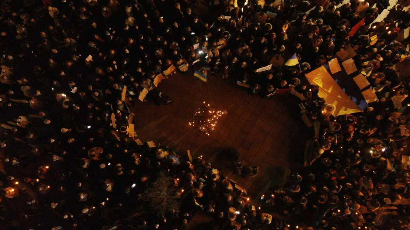 Centenas juntam-se em Braga contra a invasão russa