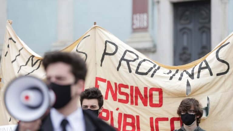 Estudantes do superior têm quase 40 milhões de euros de propinas em atraso