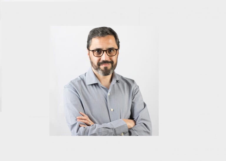 "Em momentos de conflito a primeira vítima é a verdade"