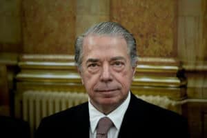 Ricardo Salgado condenado a seis anos de prisão por abuso de confiança