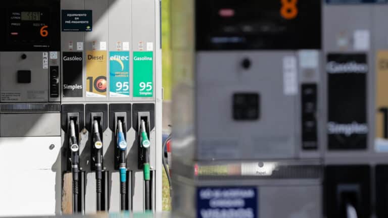 Apoio de 20 euros no Autovoucher vai manter-se em abril