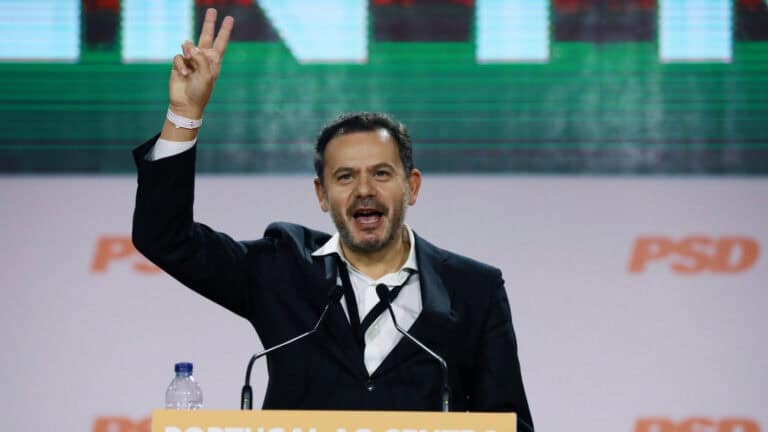 Luís Montenegro vai ser candidato à liderança do PSD