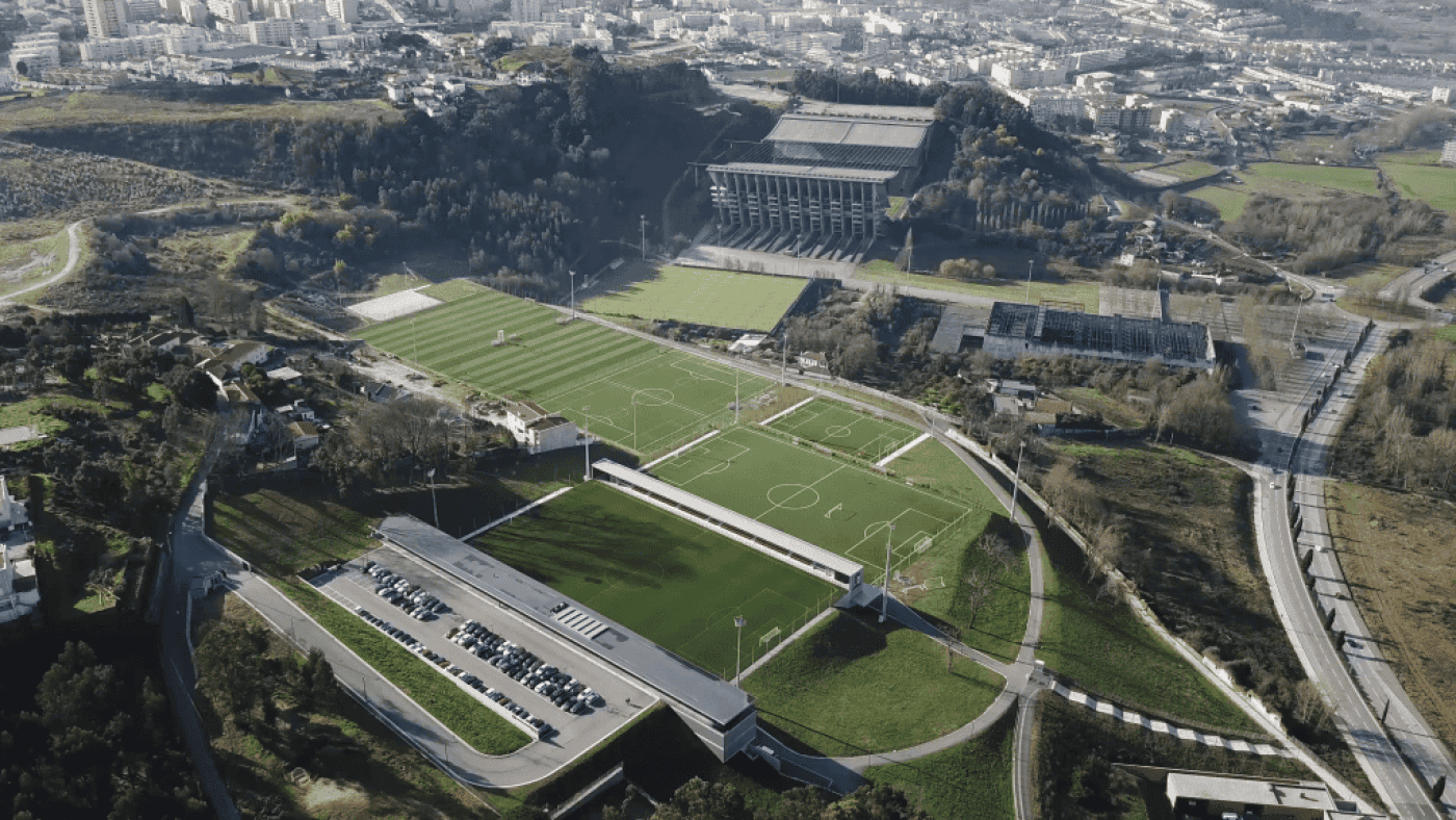 Tribunal confirma revogação da expropriação dos terrenos da Cidade Desportiva e Quartel