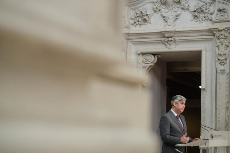 Dívida pública aumenta para 274.800 mil milhões em fevereiro