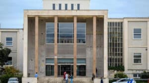 10% dos docentes da Faculdade de Direito da UL denunciados por assédio e discriminação&nbsp;