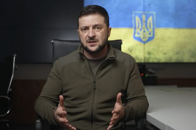 Conferência de Líderes vai decidir se convida Zelensky a discursar no Parlamento