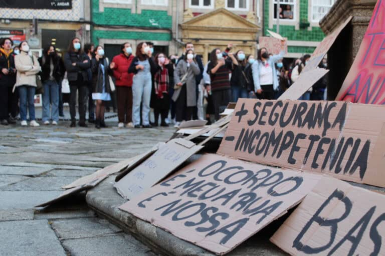 AAUMinho "solidária" com colegas da Faculdade de Direito de Lisboa