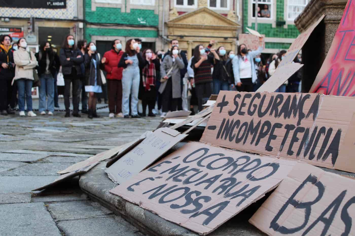 AAUMinho "solidária" com colegas da Faculdade de Direito de Lisboa