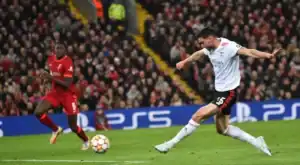 Benfica empata em Liverpool mas falha meias-finais da Liga dos Campeões&nbsp;