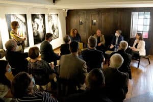 Novo livro de Alfredo Cunha retrata os "anjos" ocultos de Braga