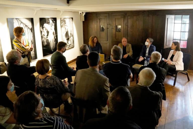 Novo livro de Alfredo Cunha retrata os "anjos" ocultos de Braga