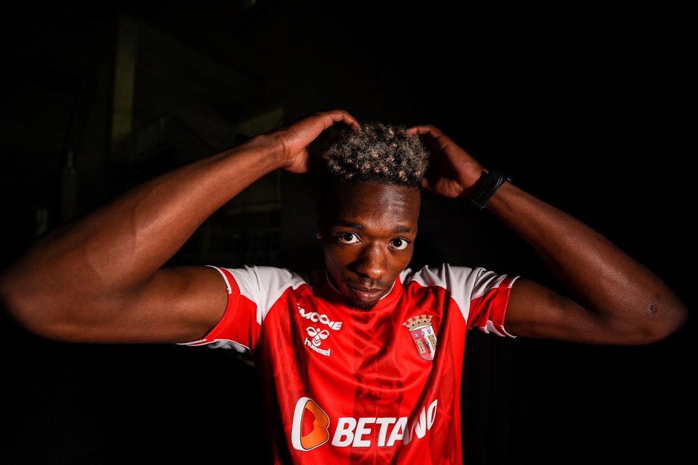 SCB renova vínculo com promessa da equipa B