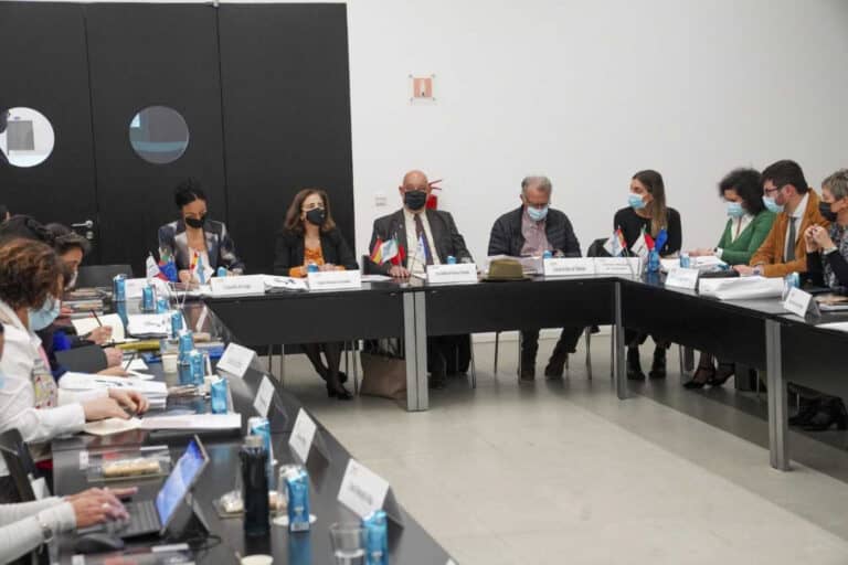 Vereadora da CMG eleita presidente da Comissão Executiva da Educação e Cultura do Eixo Atlântico