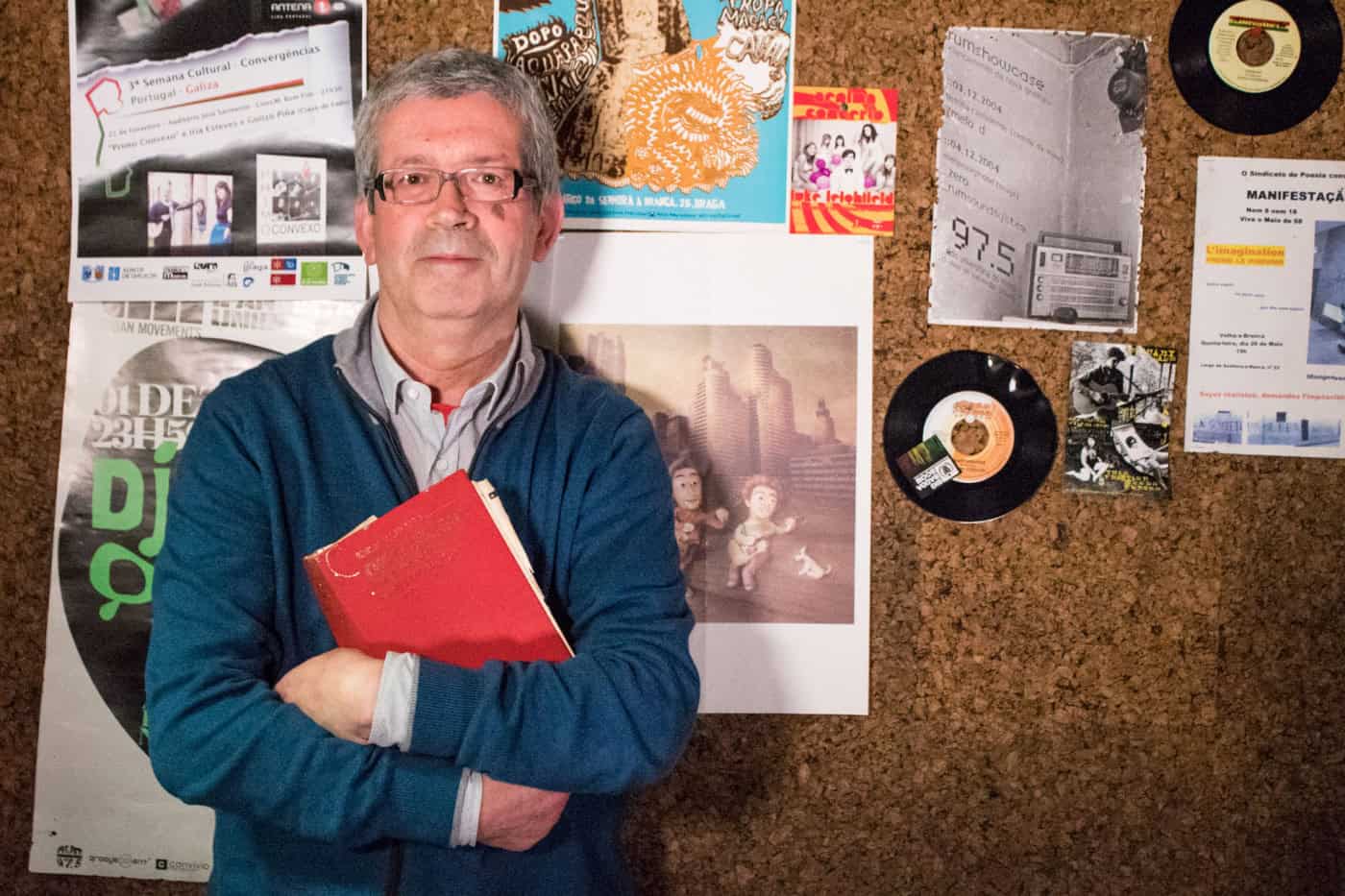 "O livro continua a ser o cimento daquilo que nos estrutura como seres cognoscentes"