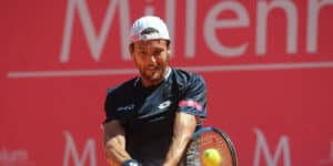 João Sousa avança em pares com vitória sobre vice-campeões do Open da Austrália