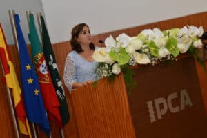 Maria José Fernandes toma posse como presidente dos Politécnicos esta quarta-feira