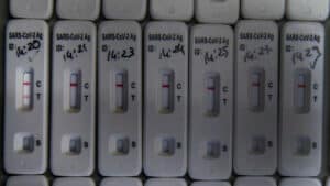 Testes à Covid-19 deixam de ser gratuitos a partir de domingo&nbsp;