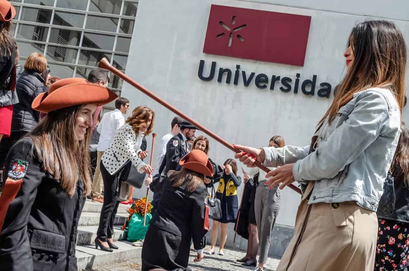 Imposição de Insígnias em Guimarães será nos Jardins da Lola