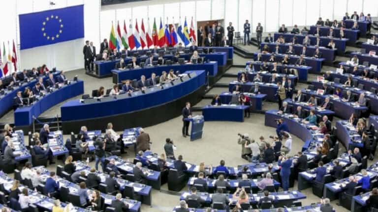 Parlamento Europeu discute casos de violação dos direitos humanos
