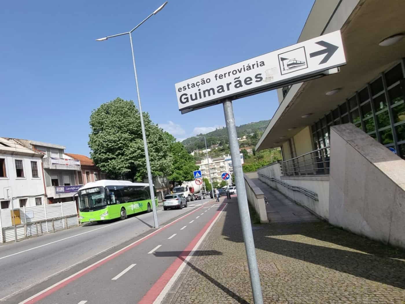 Autocarros da Guimabus são gratuitos para quem utiliza comboios da CP