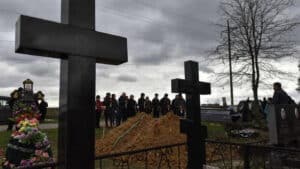 Amnistia Internacional diz que tropas russas cometeram crimes de guerra na Ucrânia&nbsp;