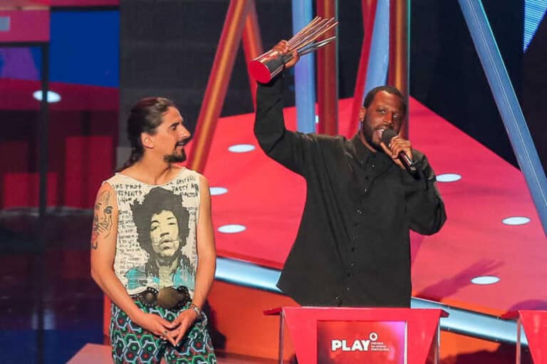Dino D'Santiago venceu pela terceira vez prémios Play de Melhor Artista e da Crítica&nbsp;
