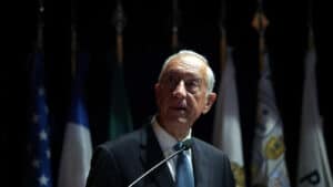 PR apela ao apoio entre países europeus contra anátemas interiores e força bruta do exterior&nbsp;