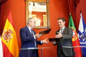 Braga e Santiago de Compostela formalizam acordo de geminação&nbsp;&nbsp;