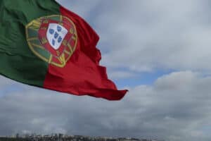 Bruxelas melhora crescimento de Portugal para 5,8% este ano